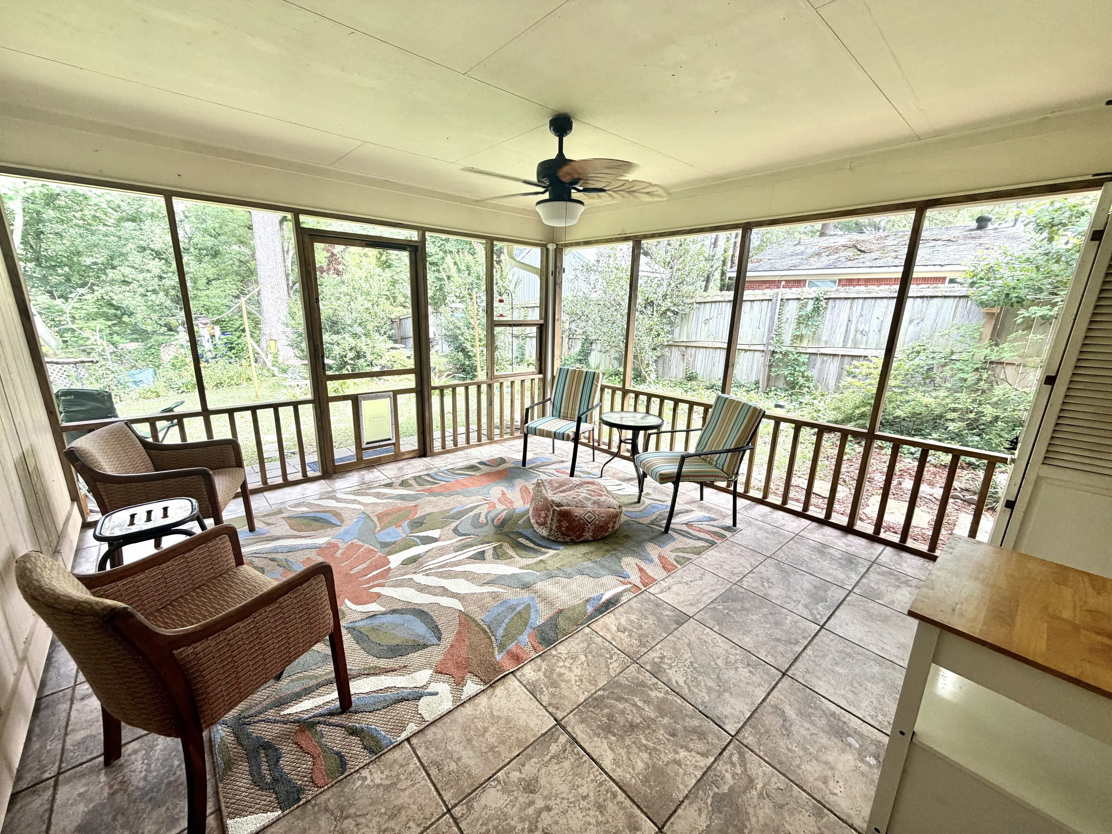 Screened-In Patio